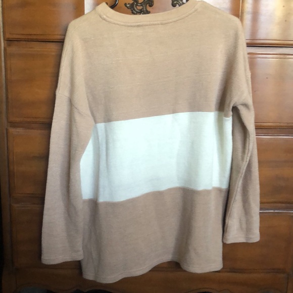 🚫SOLD🚫
 Block Sweater - Picture 6 of 6